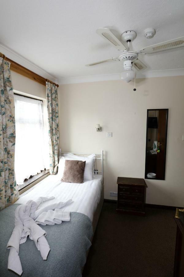 Aylesbray Lodge Cambridge  Ngoại thất bức ảnh